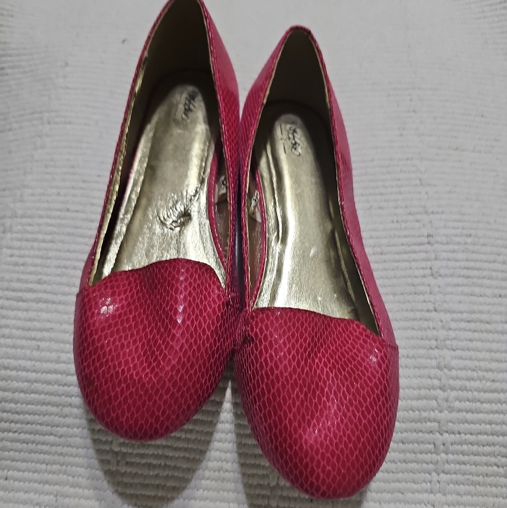 Mossimo Flap Leather Pink Shoes S6.5